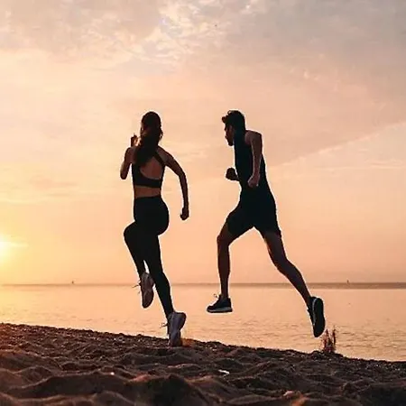 Dom wakacyjny Homes With Terraces, Close To The *